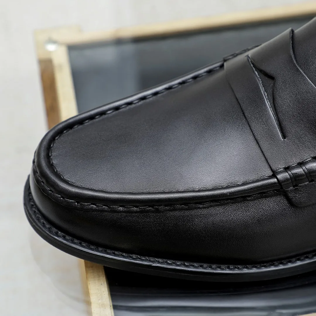 Men's shoes💰420 🔥Ferragamo's new men's casual slip-on shoes🇨🇳Official website original 1:1 mold, original quality💯Fine workmanship, high-end luxury☘The upper is made of imported Italian mercerized cow suede🌴🐑leather lining🍓Rubber wear-resistant and non-slip outsole, breathable and comfortable to wear🍍The first choice for high-end men, black, size 38-45...